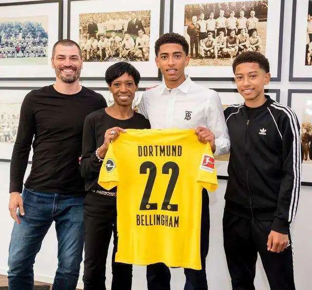 成都22脚 成都22脚