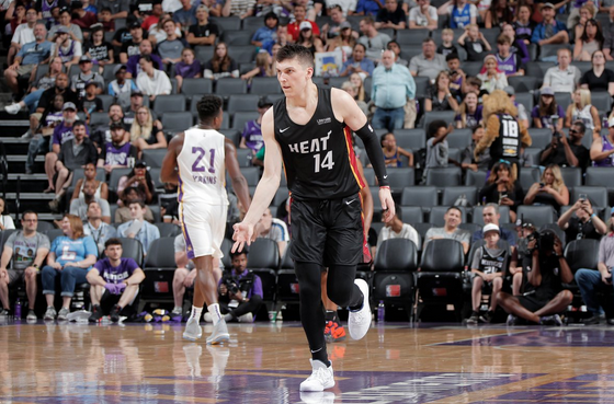 缩小与康纳 缩小与康纳