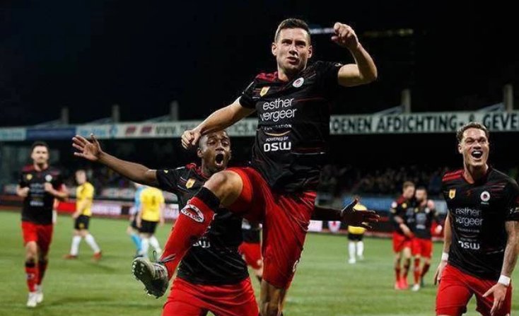 系因人员变 系因人员变